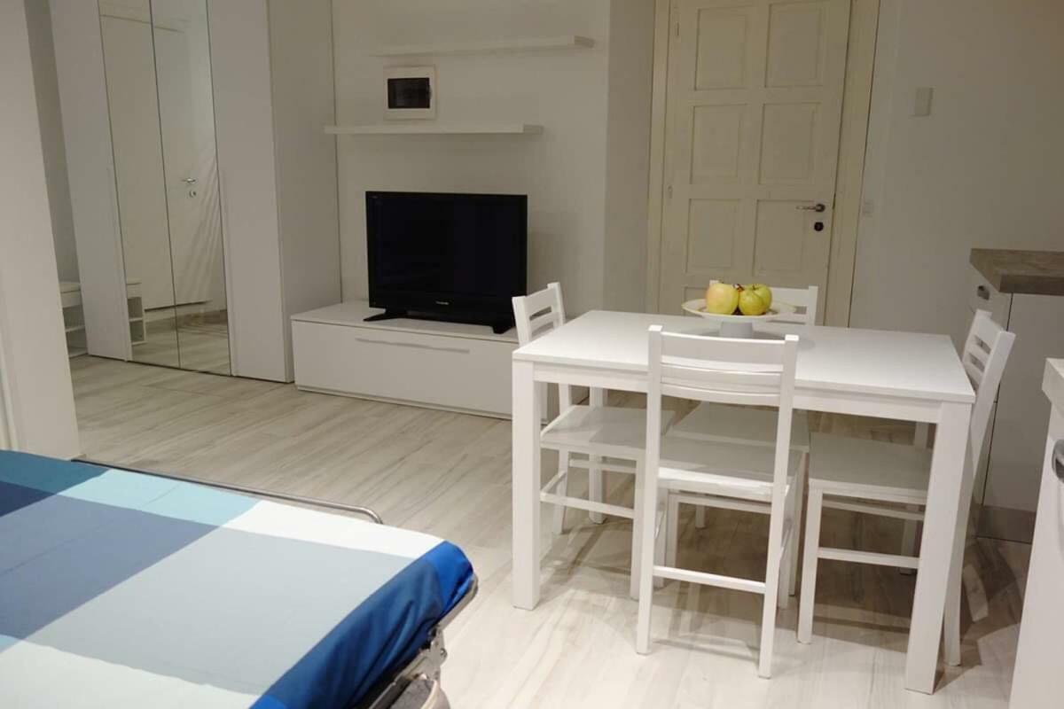 Appartement Ca Di Baragett à Mandello del Lario Extérieur photo